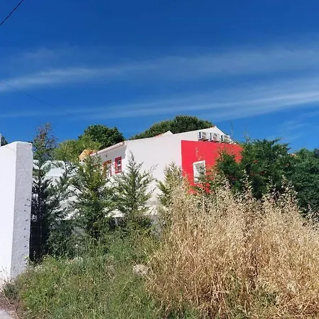 Casa Rouge With Swimming Pool Tatil Evi